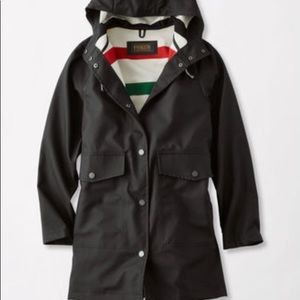 SOLD⛱ Pendleton NWT Surrey Raincoat